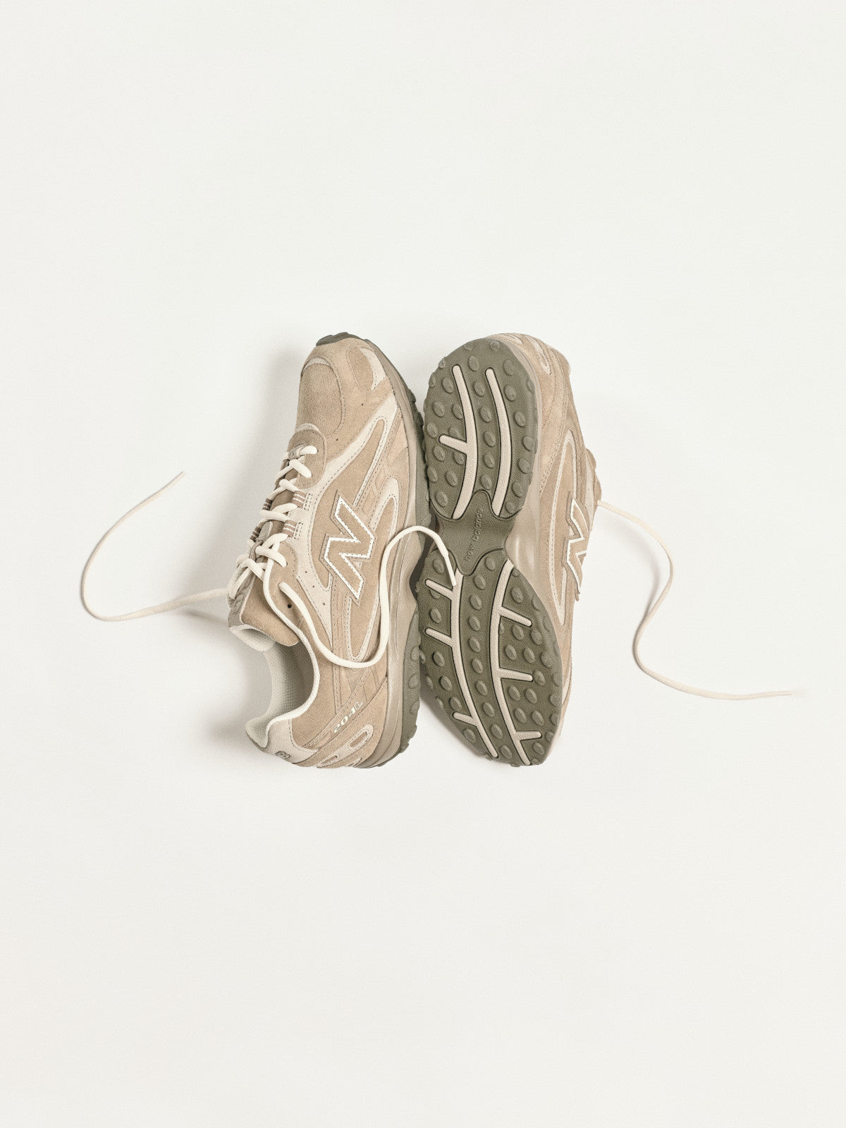 NEW BALANCE 204L MUSHROOM ARID STONE