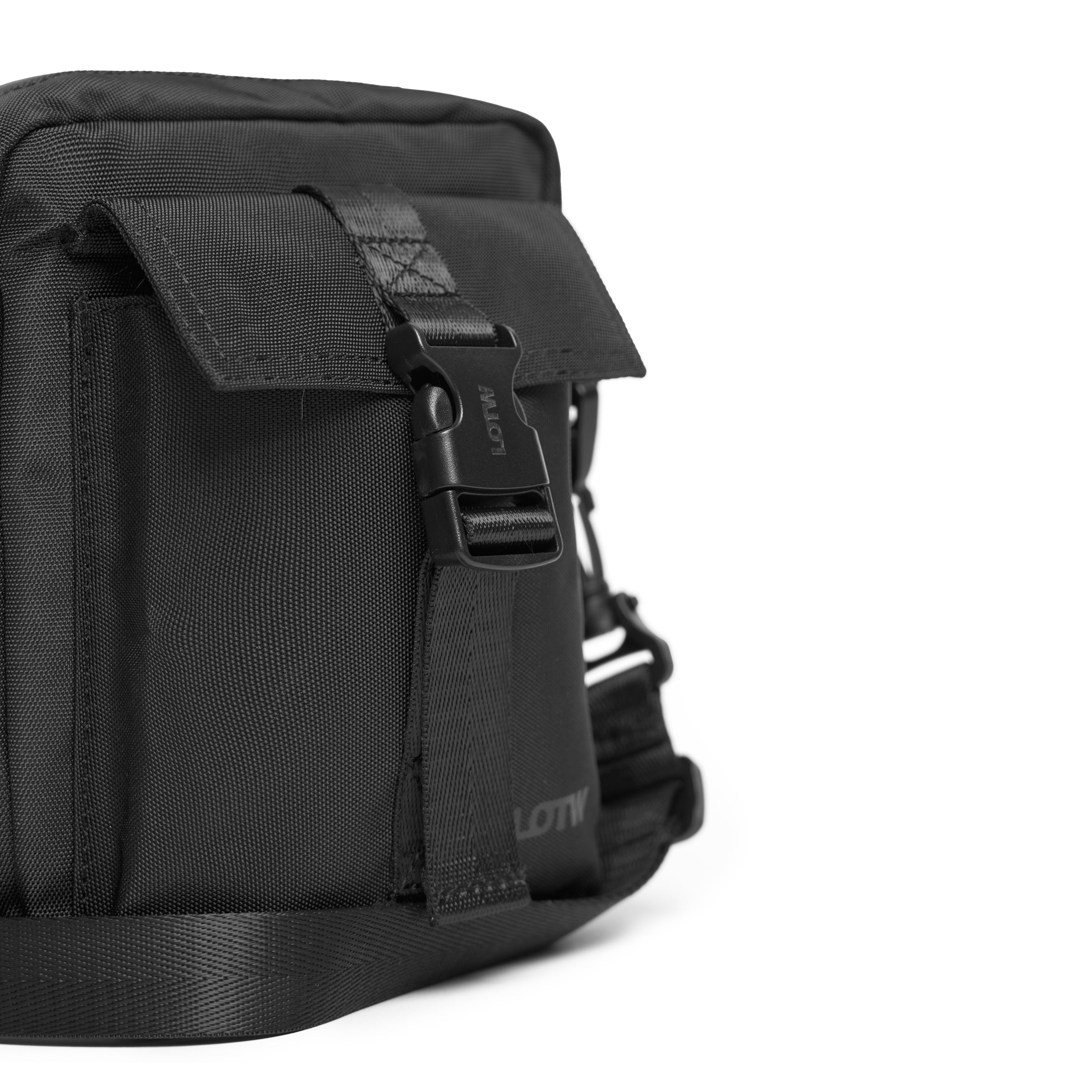 CROSSBODY ONE