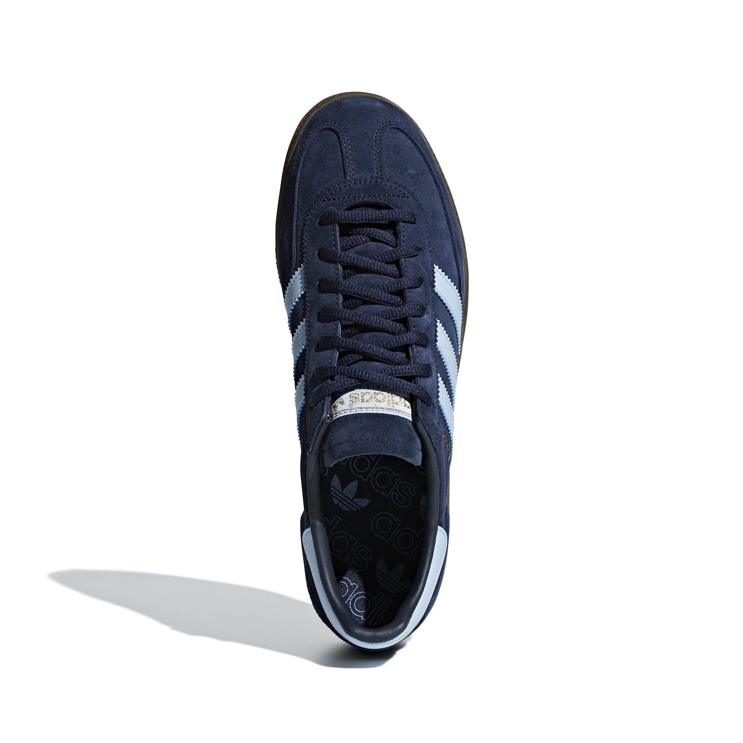 BD7633_3_FOOTWEAR_Photography_TopPortraitView_white.jpg