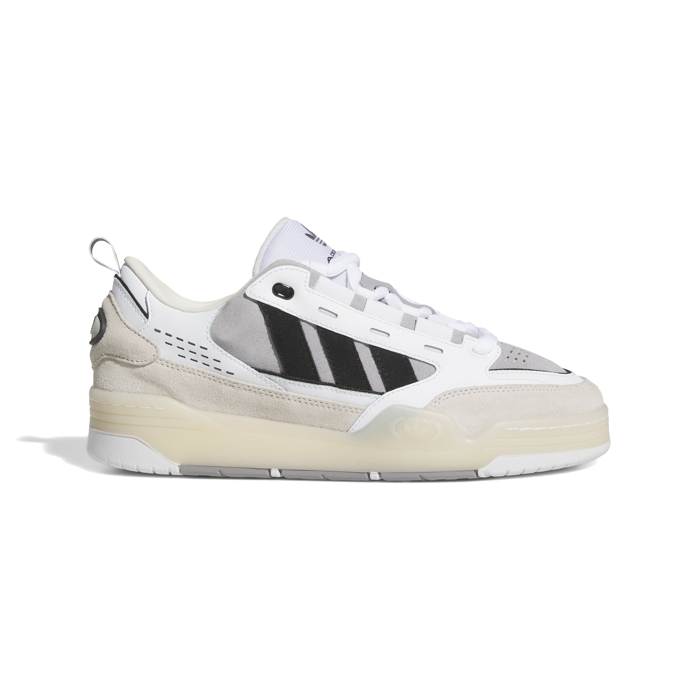 HQ2270_1_FOOTWEAR_Photography_SideLateralCenterView_white.jpg