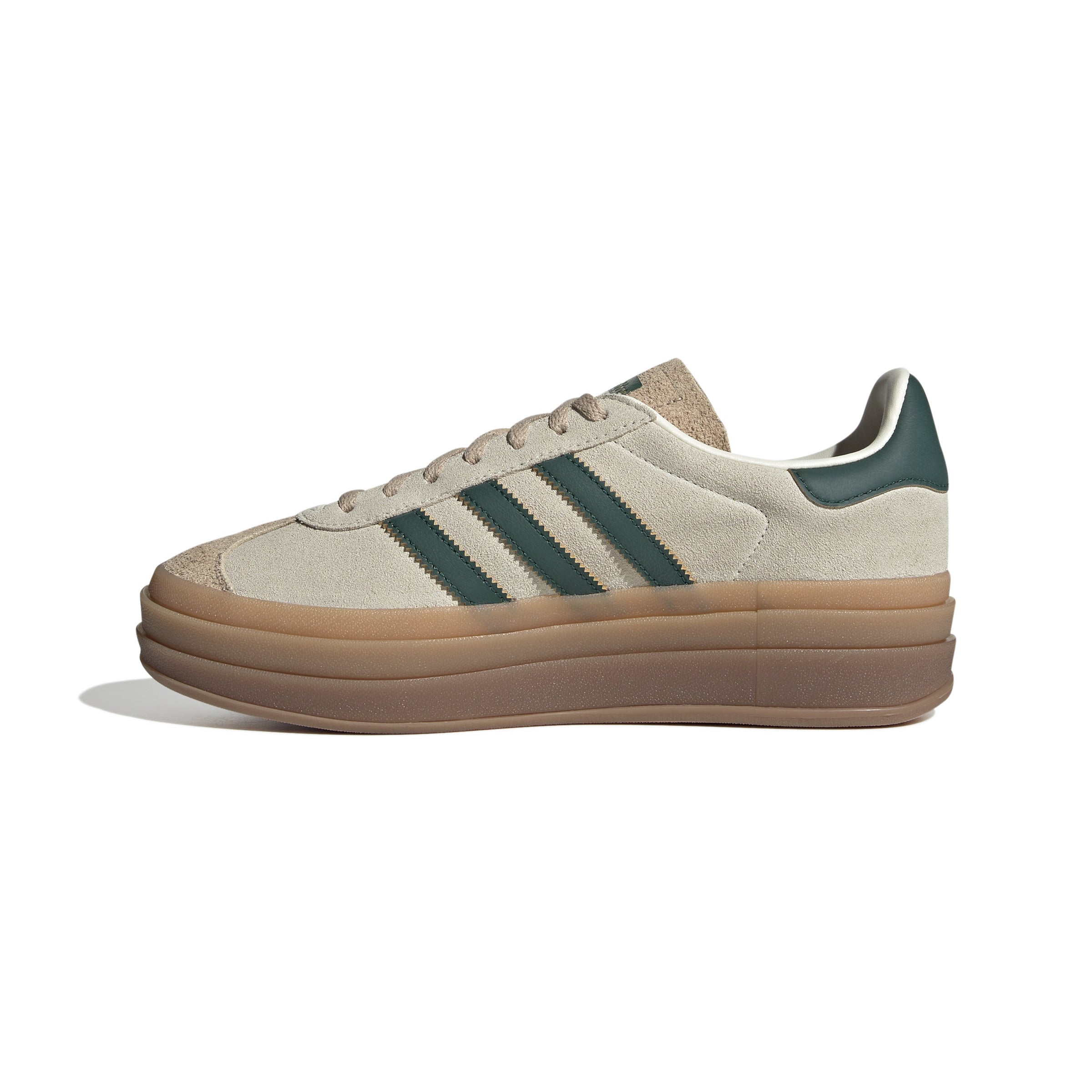ID7056_5_FOOTWEAR_Photography_SideMedialCenterView_white.jpg