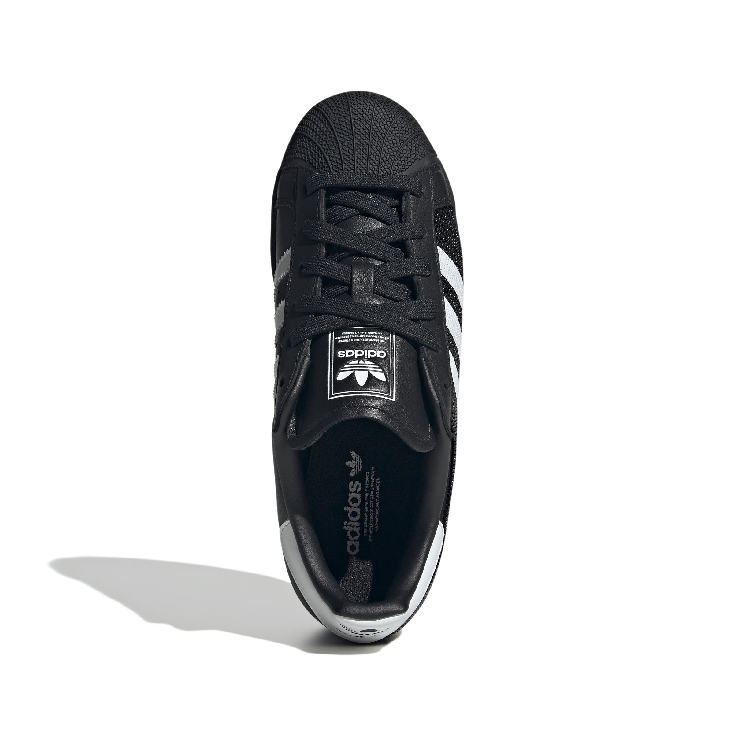 JH7098_3_FOOTWEAR_Photography_TopPortraitView_white.jpg