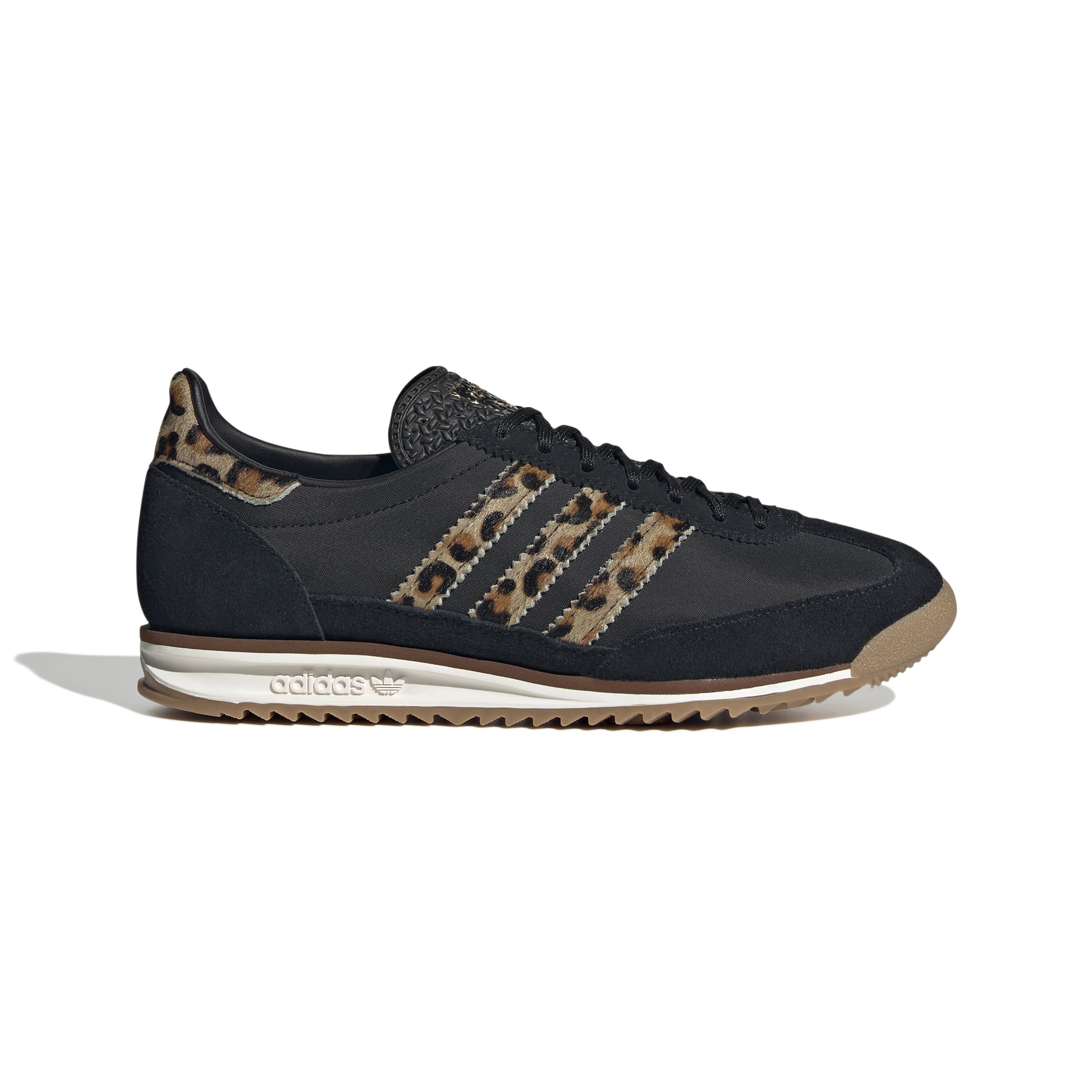 JR1640_1_FOOTWEAR_Photography_SideLateralCenterView_white.jpg
