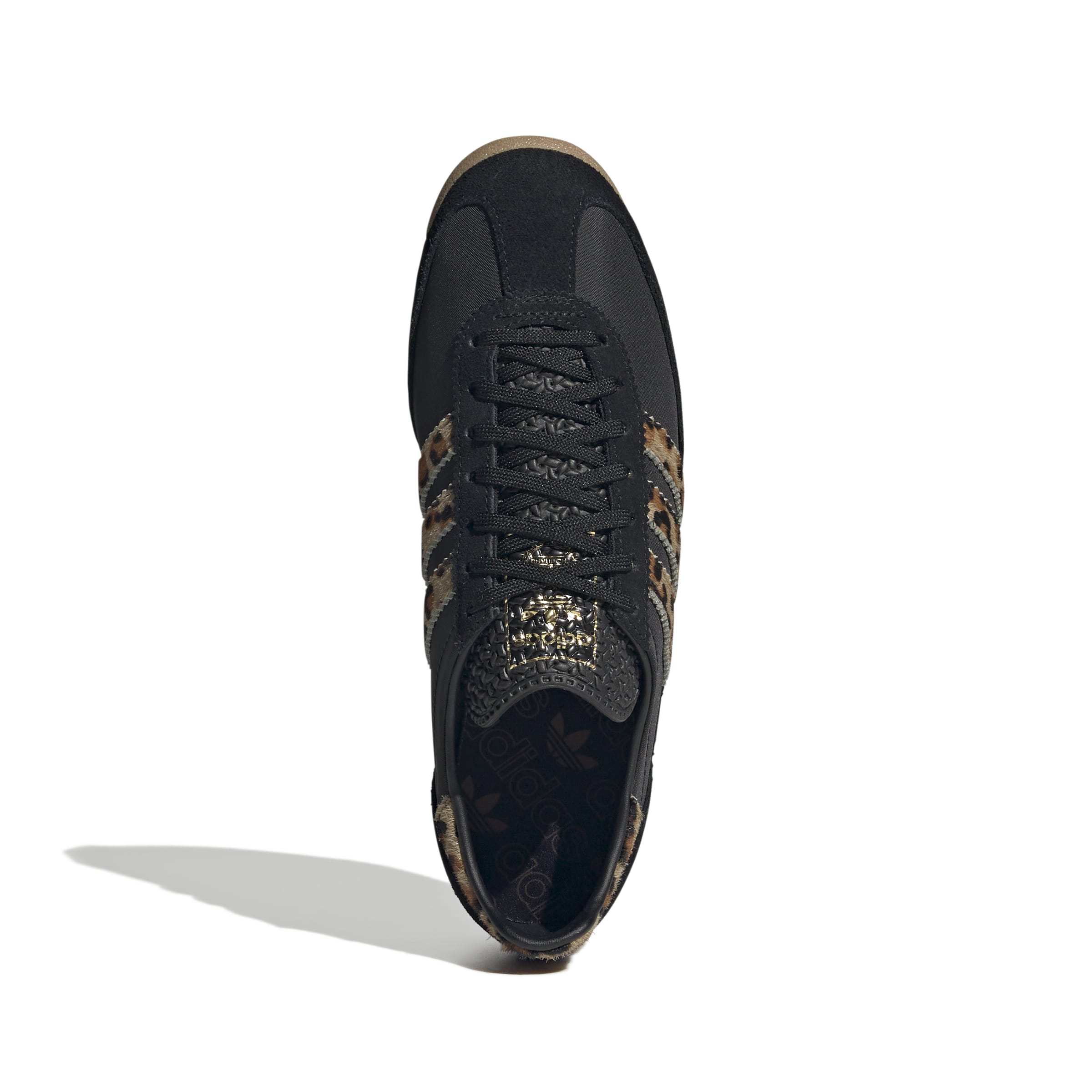 JR1640_3_FOOTWEAR_Photography_TopPortraitView_white.jpg
