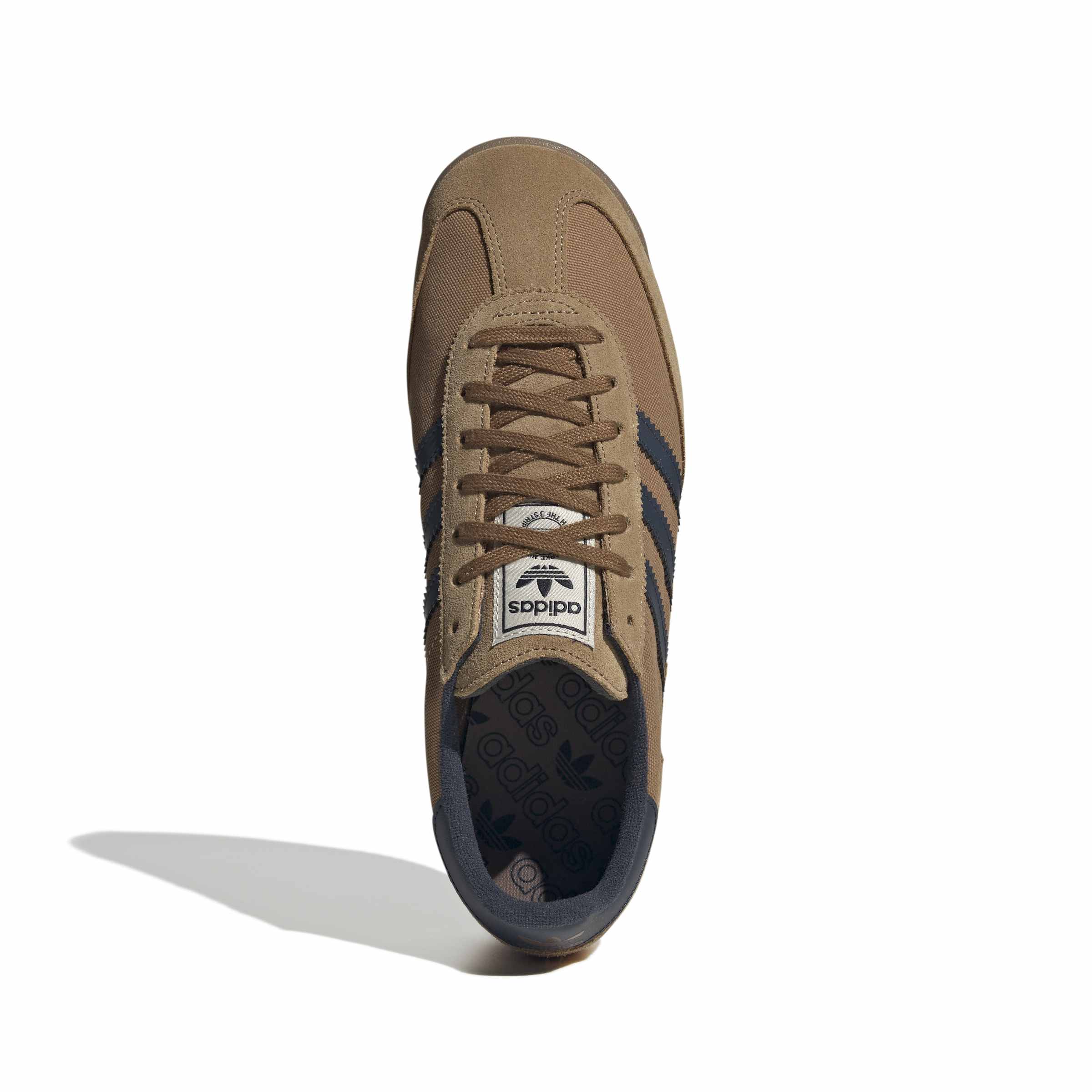 JR8770_3_FOOTWEAR_Photography_TopPortraitView_white.jpg