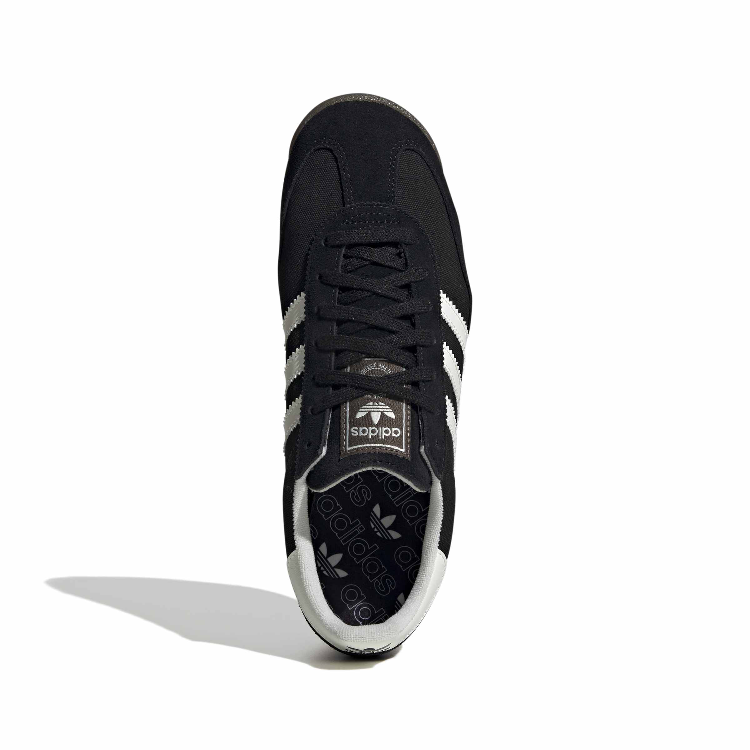 JR8771_3_FOOTWEAR_Photography_TopPortraitView_white.jpg