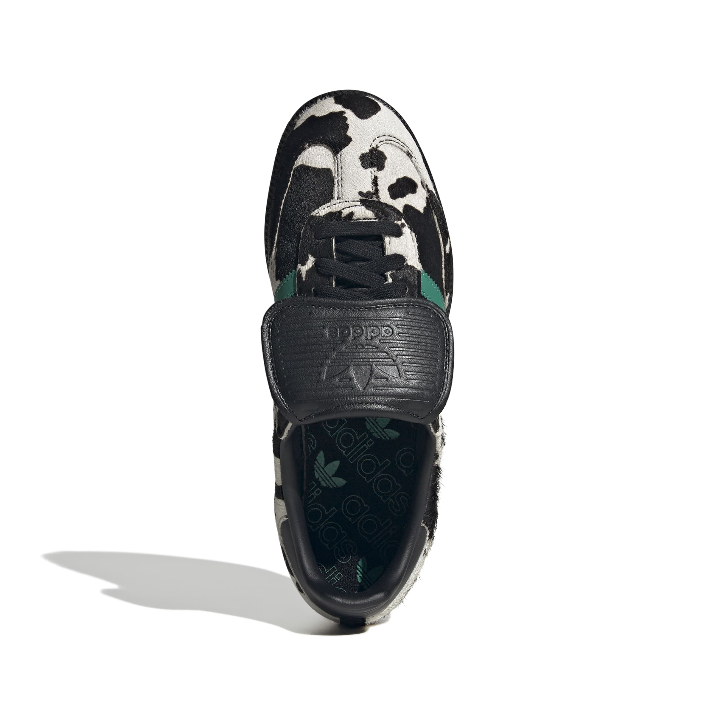 JS3930_3_FOOTWEAR_Photography_TopPortraitView_white.jpg