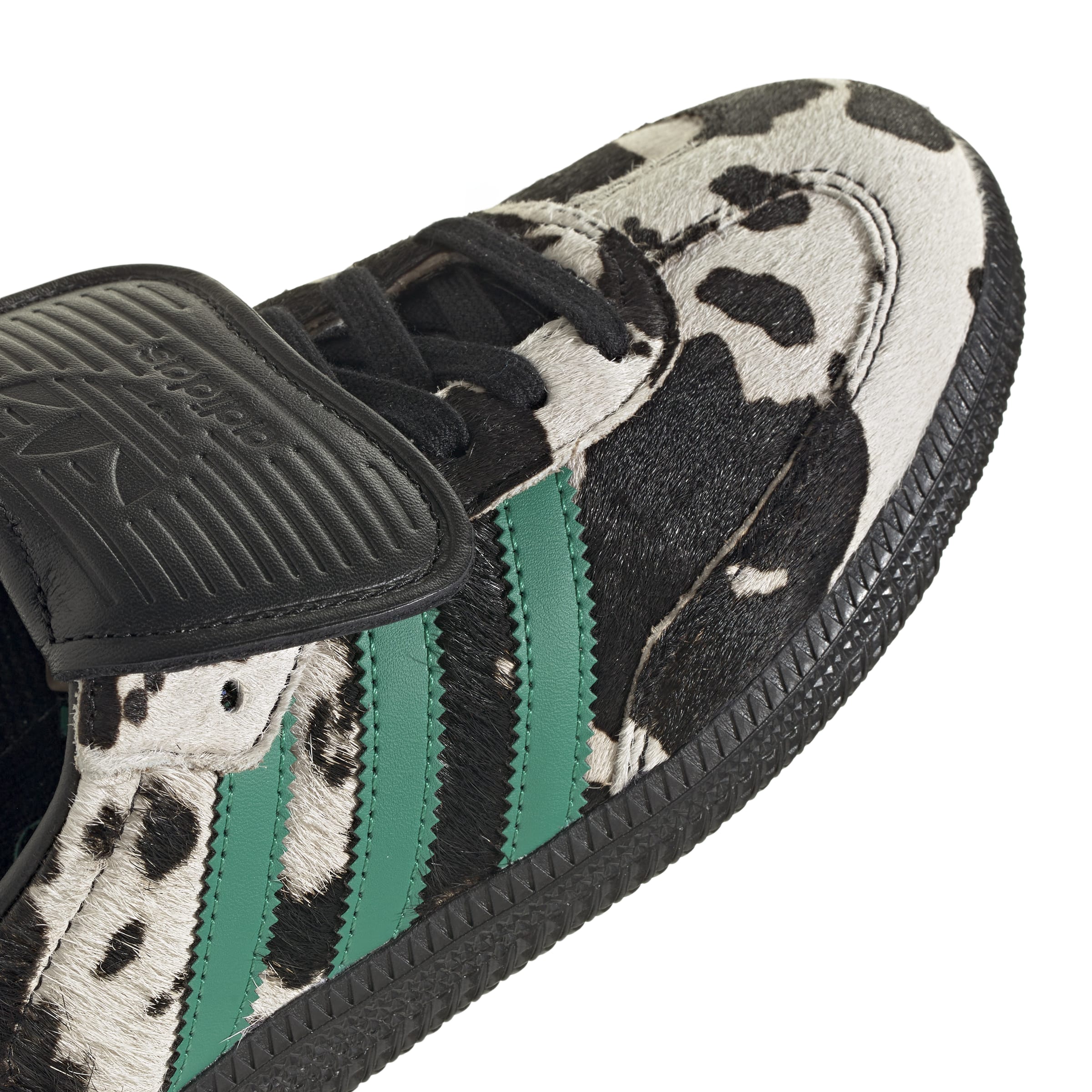 W SAMBA LT COW PRINT