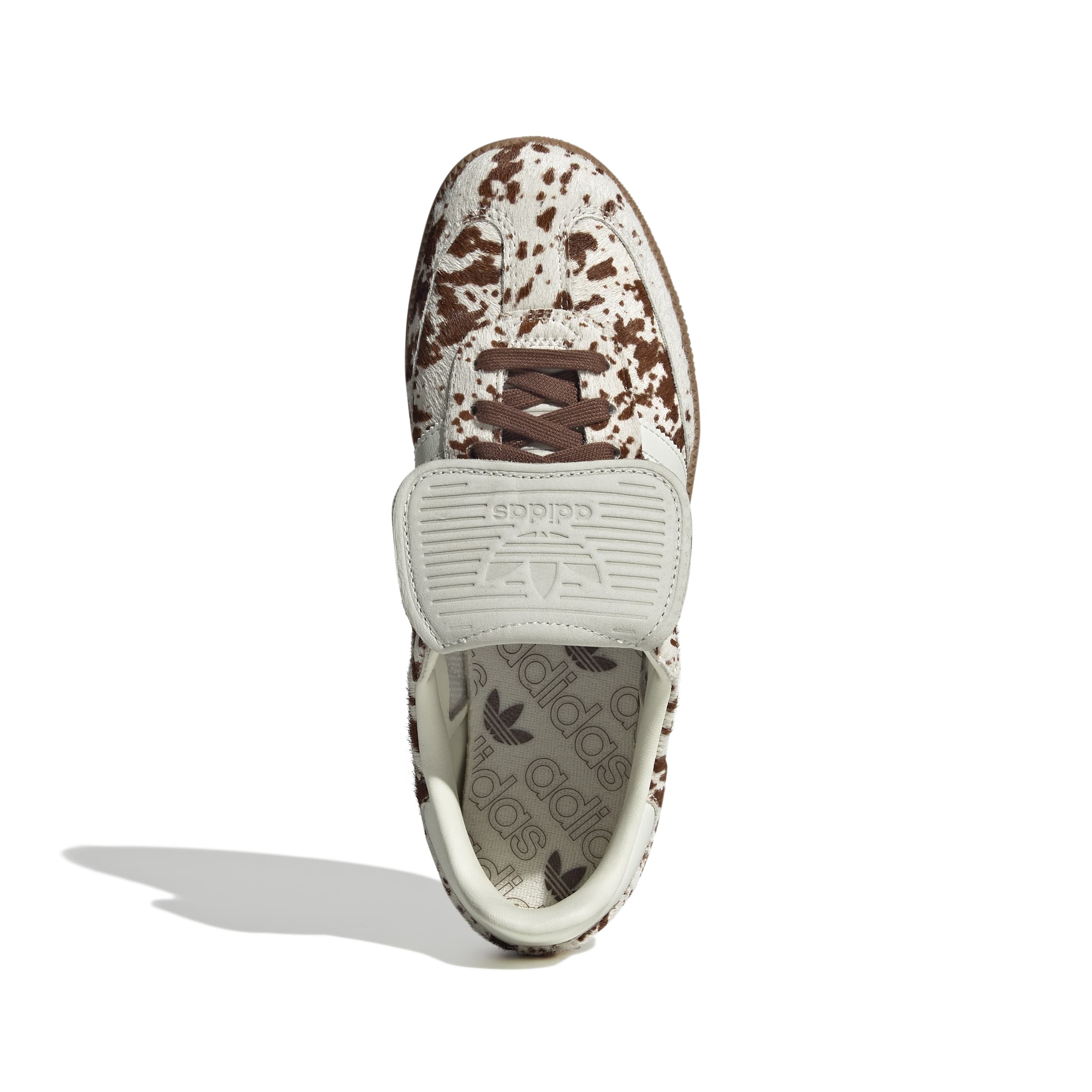 JS3931_3_FOOTWEAR_Photography_TopPortraitView_white.jpg