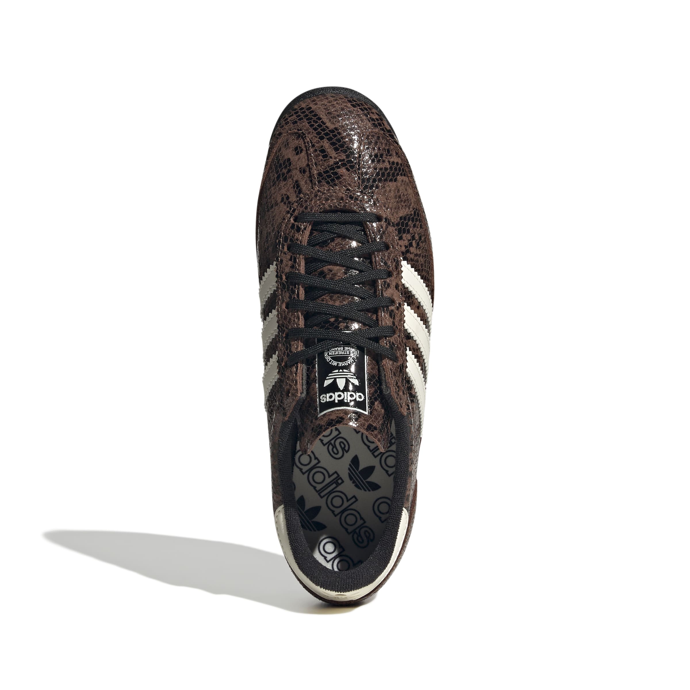 JS3981_3_FOOTWEAR_Photography_TopPortraitView_white.jpg