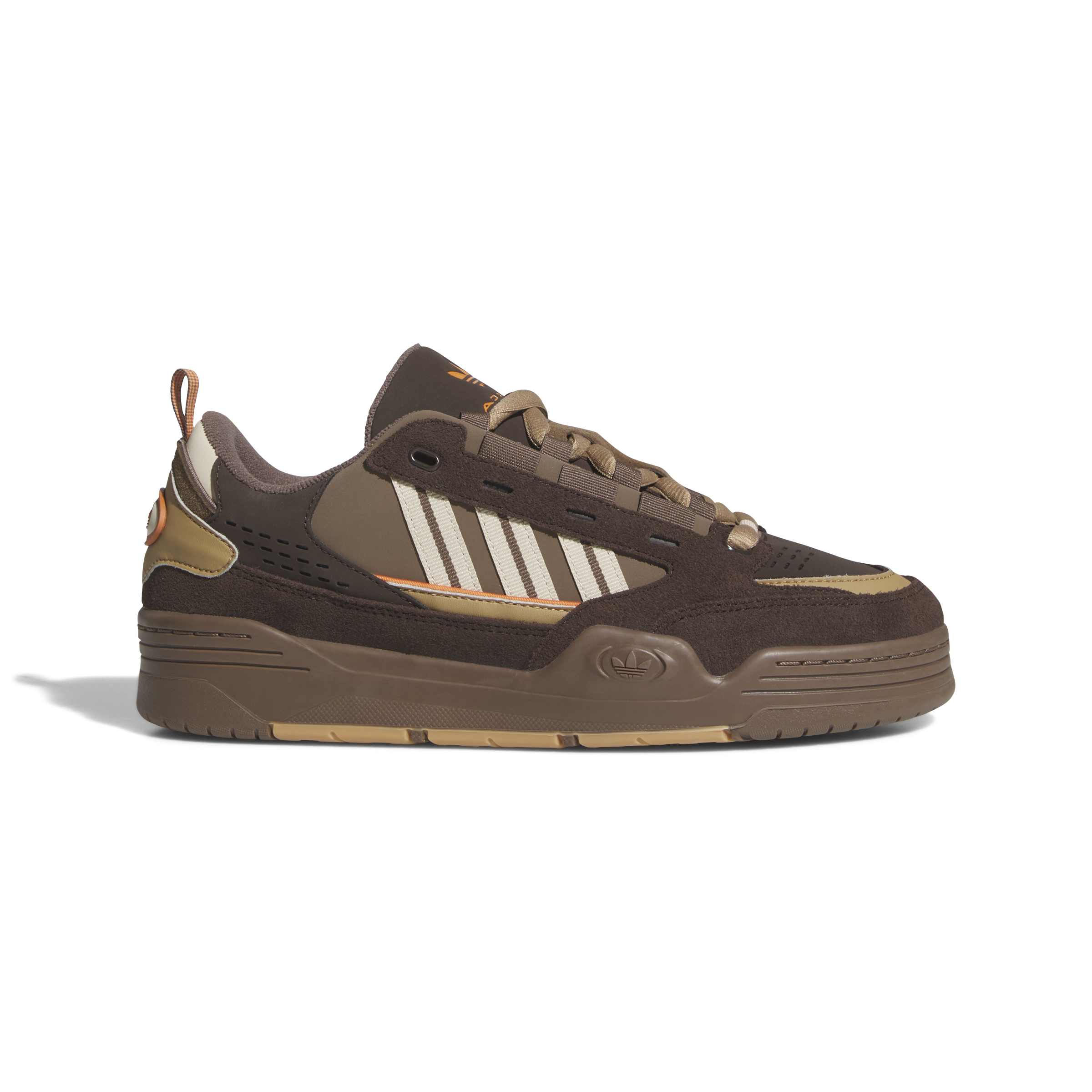 KI4931_1_FOOTWEAR_Photography_SideLateralCenterView_white.jpg