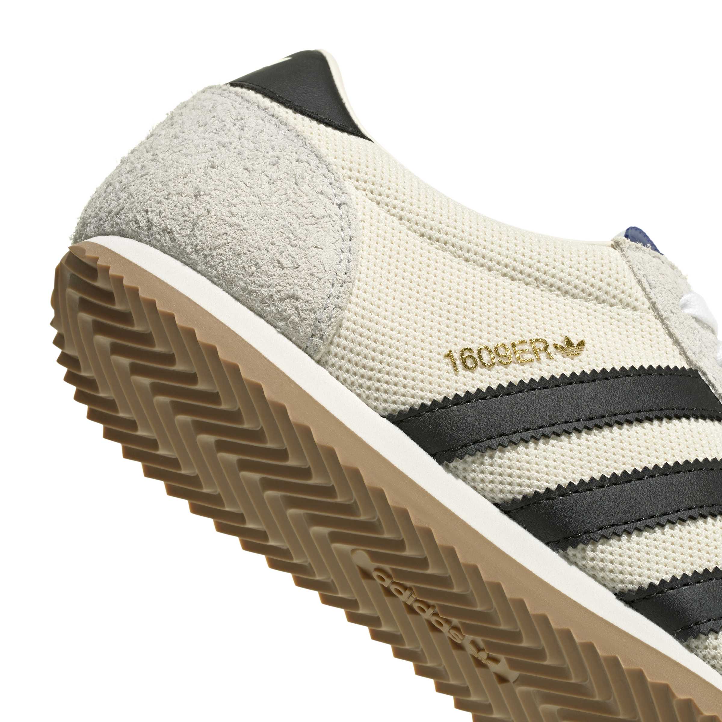 1609ER RS CHALK WHITE