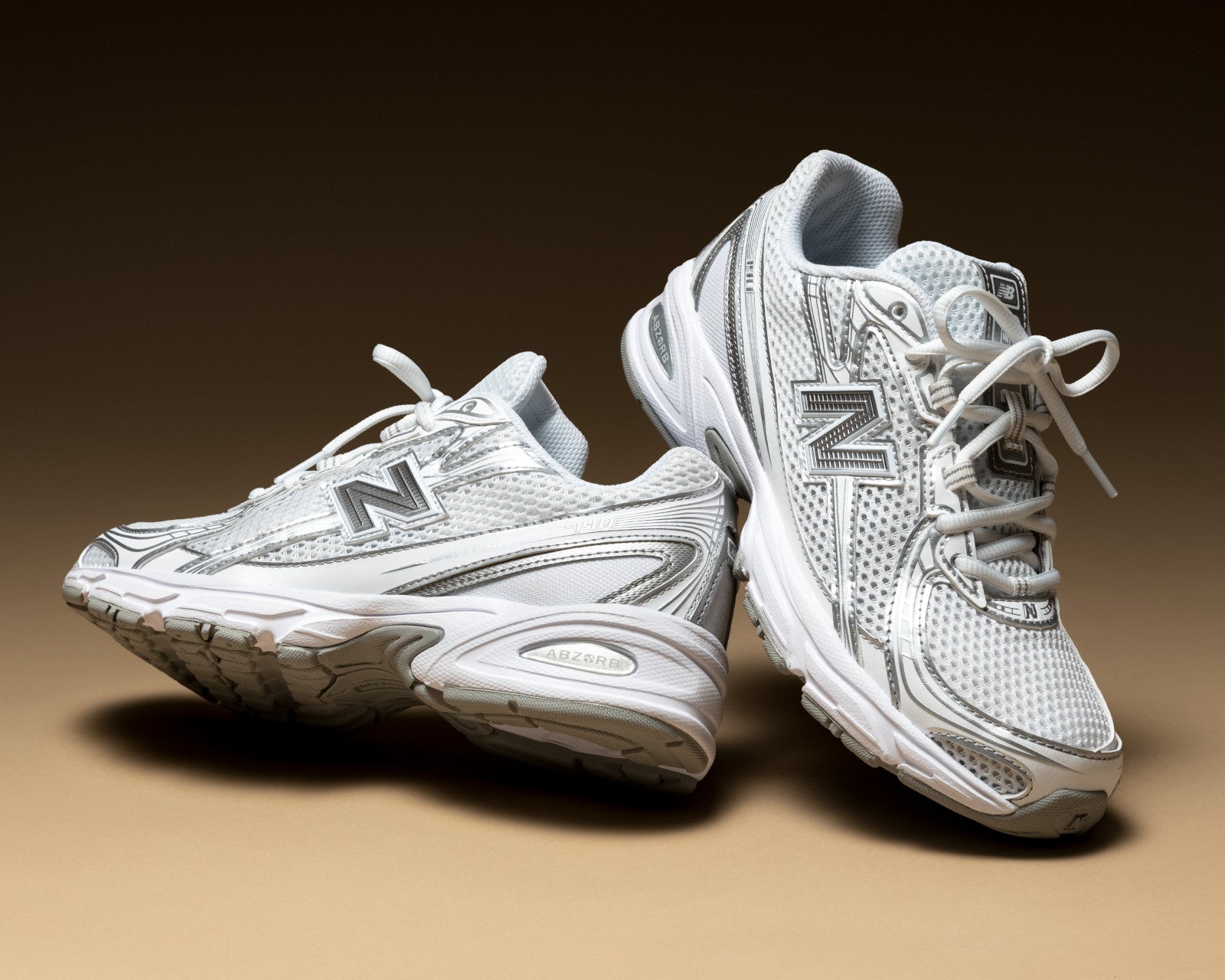 NEW BALANCE 530 WHITE