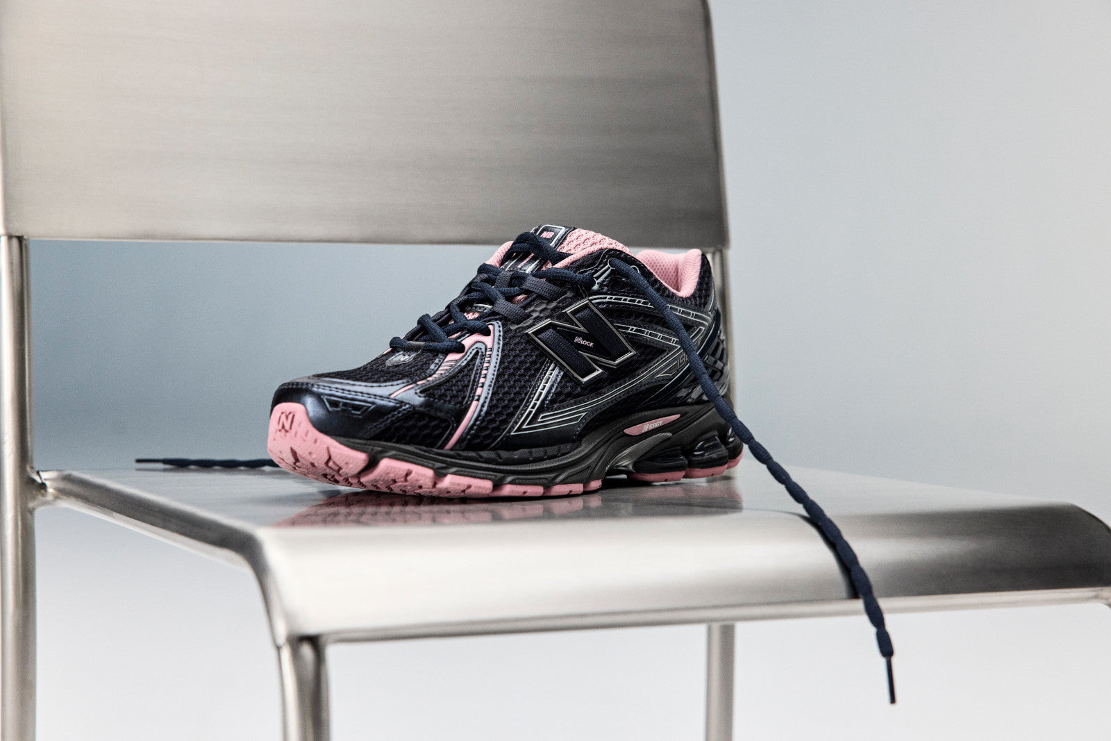 NEW BALANCE 1906R ECLIPSE PINK TAFFY