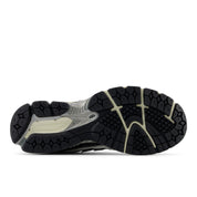 NEW BALANCE 1906U BLACK SEA SALT MAGNET