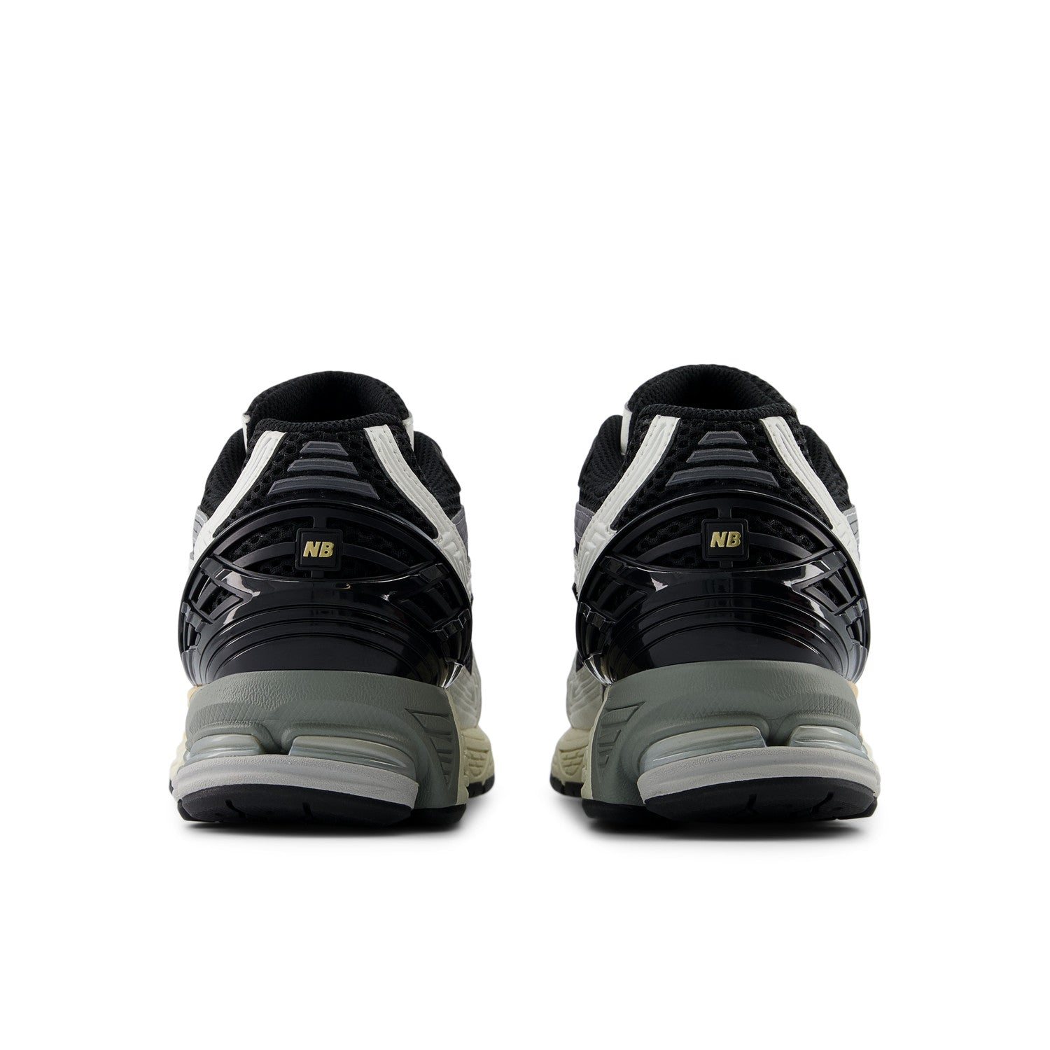 NEW BALANCE 1906U BLACK SEA SALT MAGNET