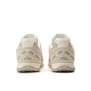 NEW BALANCE 204L LIGHT BEIGE