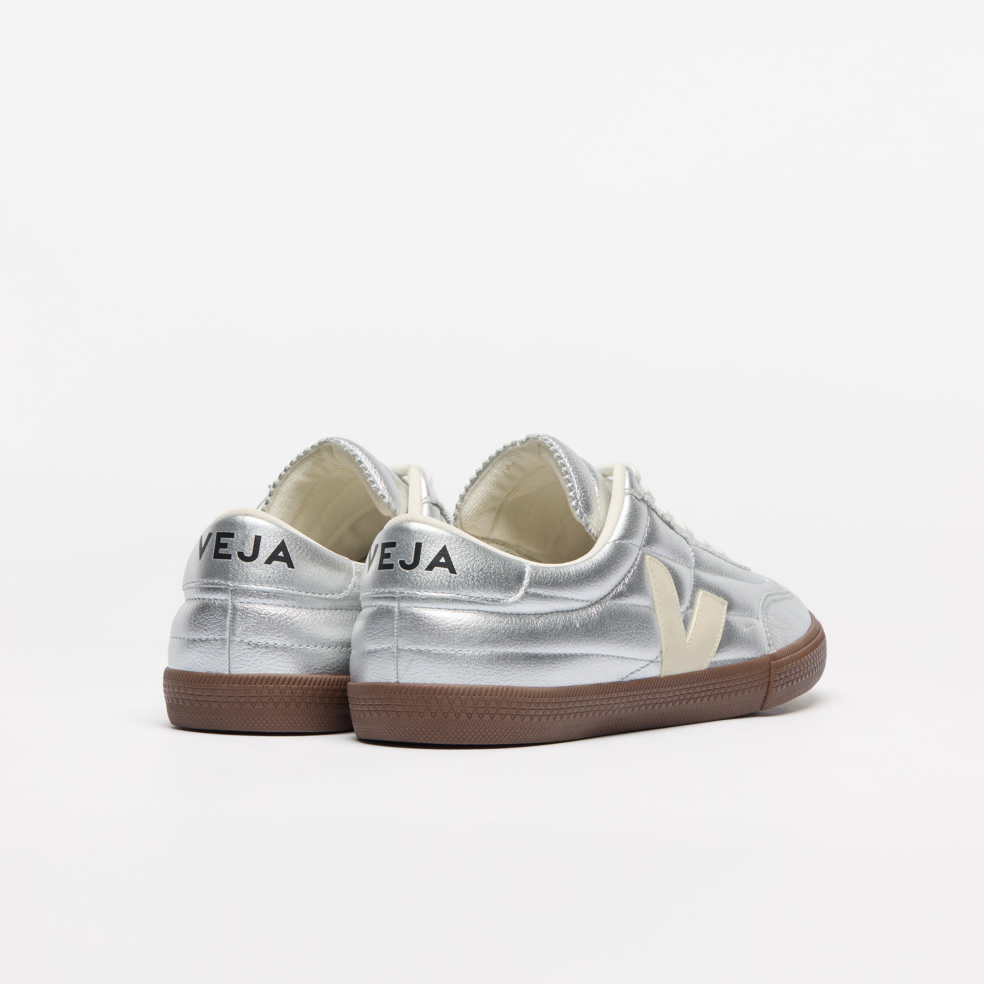 VEJA_FU2020893_back.jpg