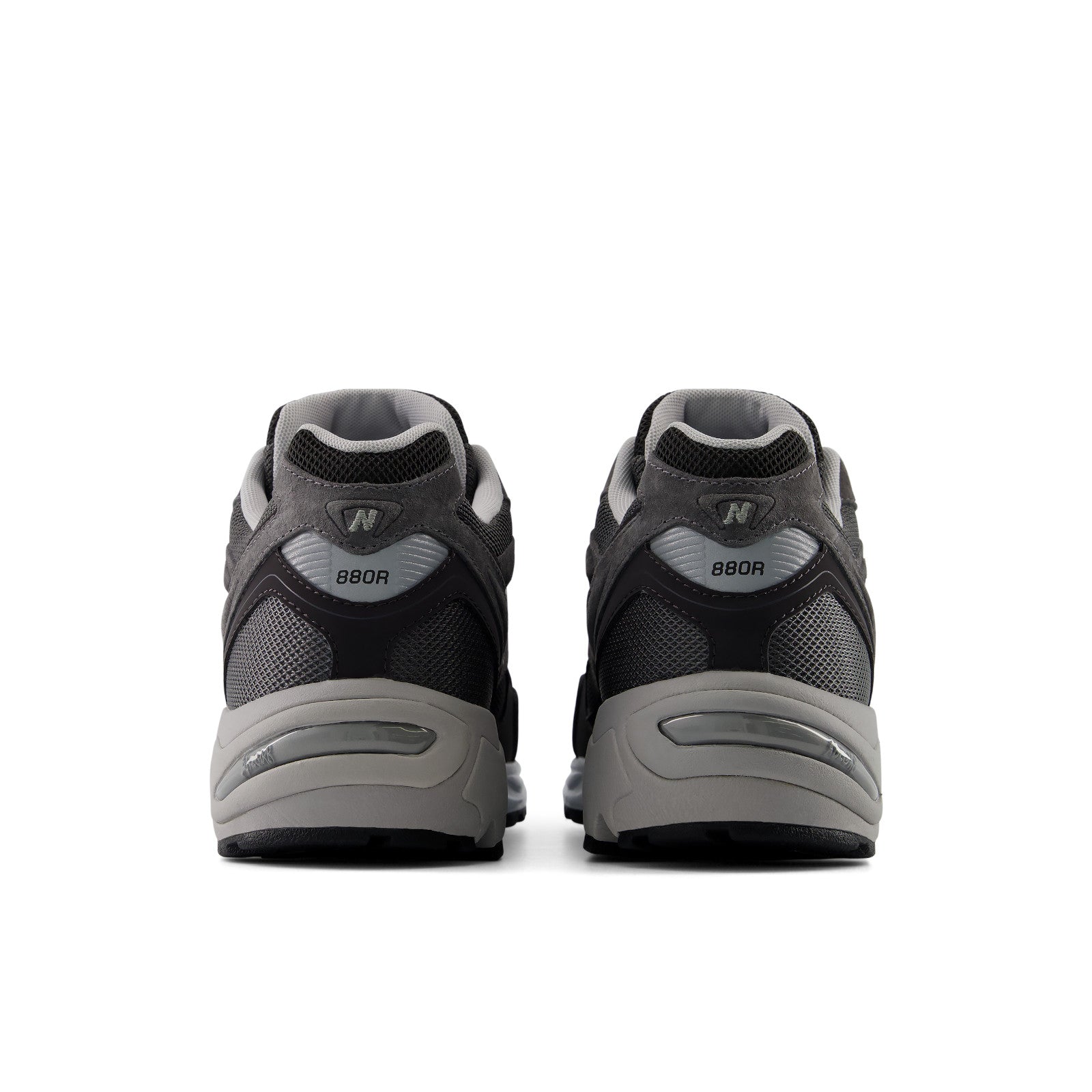 NEW BALANCE 880 CASTLEROCK BLACK CEMENT