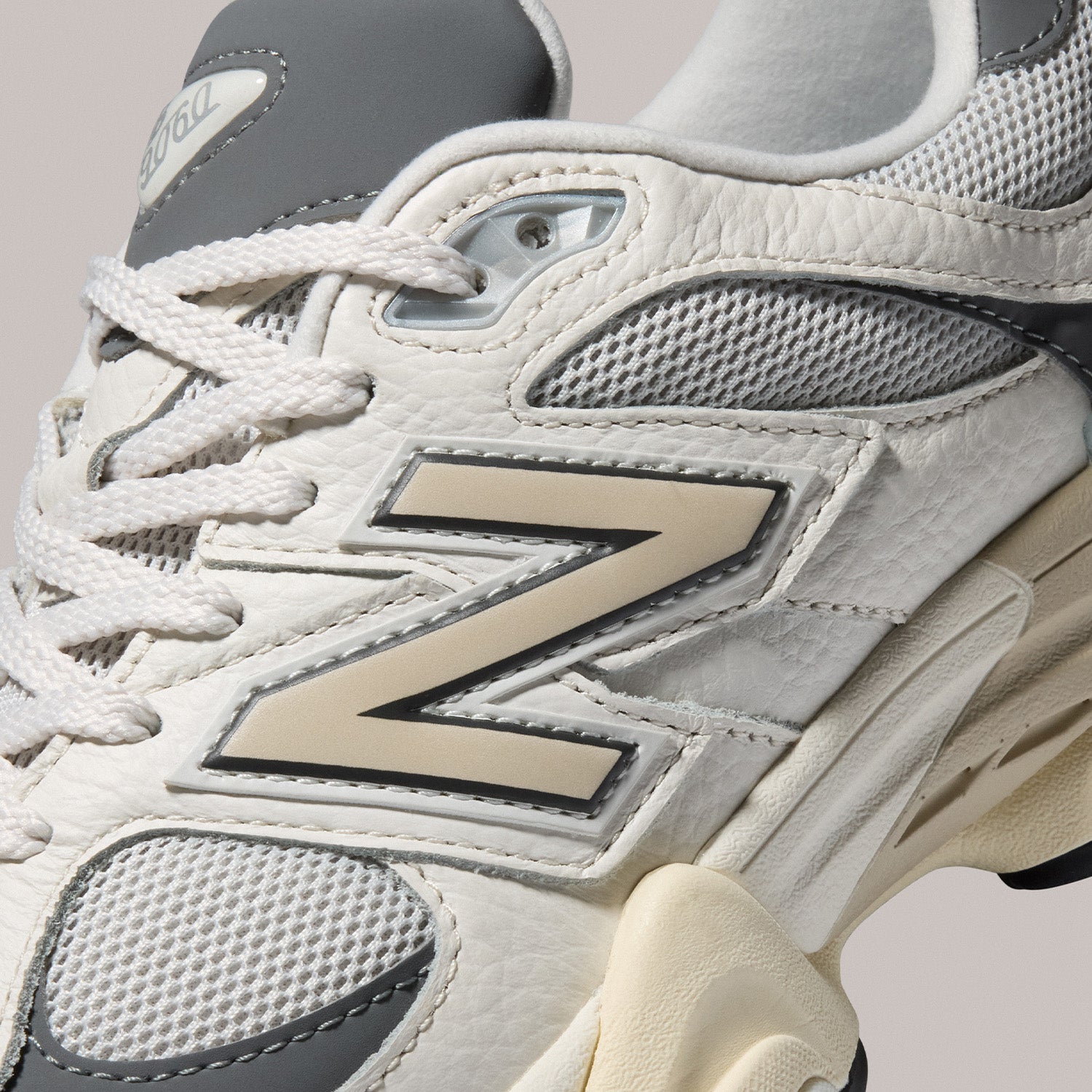 NEW BALANCE 9060 CASTLEROCK