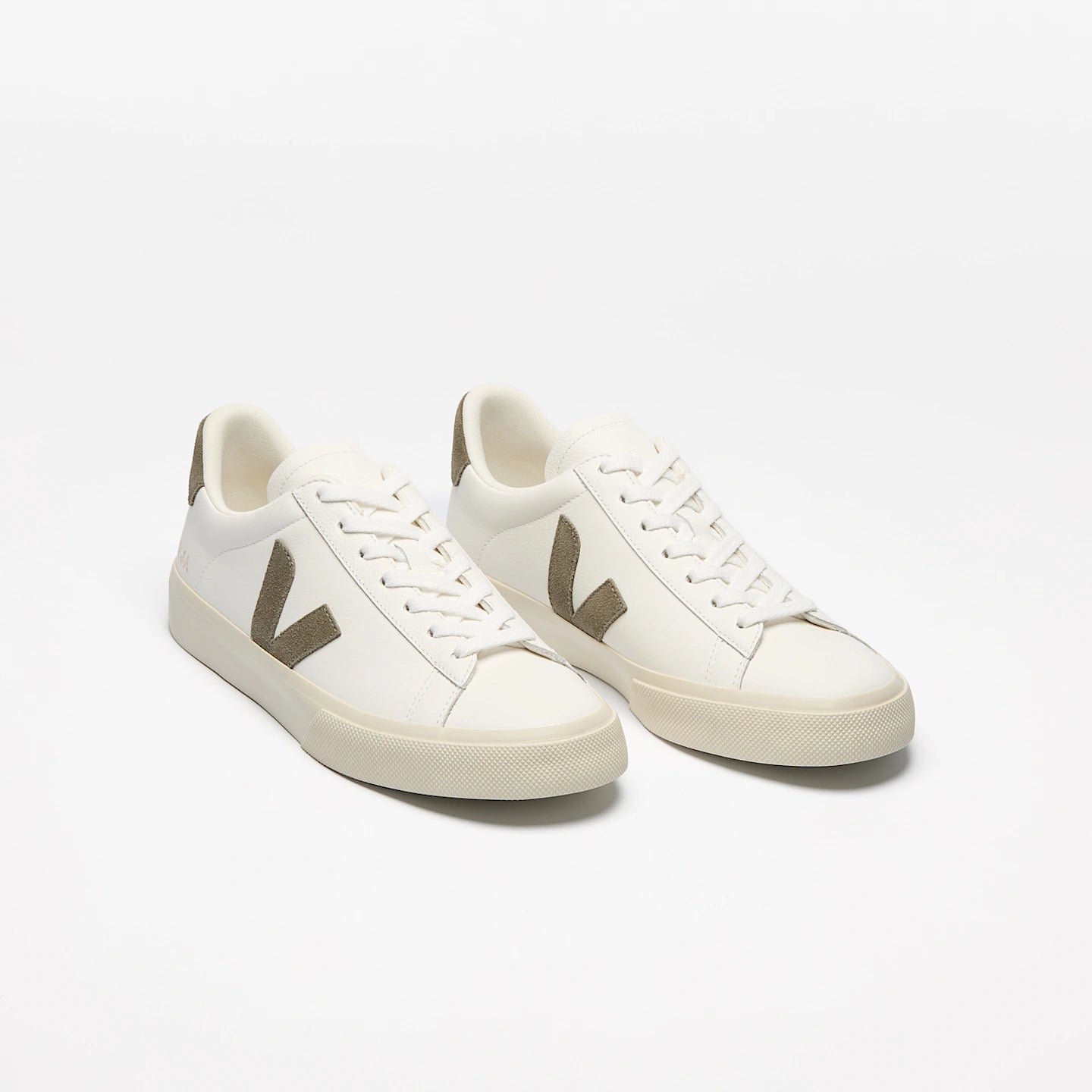 veja-zapatillas-campo-cuero-organico-blanco-cp0502347_2.webp