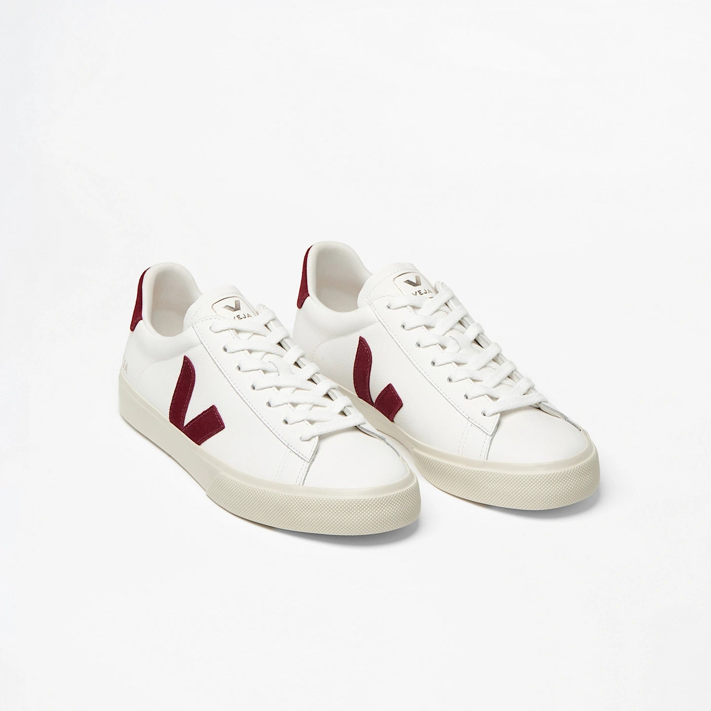 veja-zapatillas-campo-cuero-organico-blanco-cp0522144_2.webp